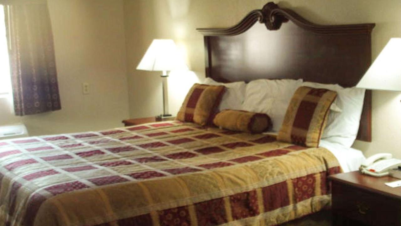 Western Motel Inn And Suites Hazelhurst Hazlehurst Экстерьер фото